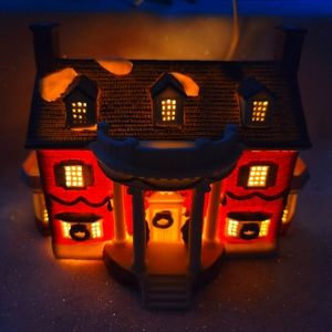 Dickensvale Lexmax lighted house 35065